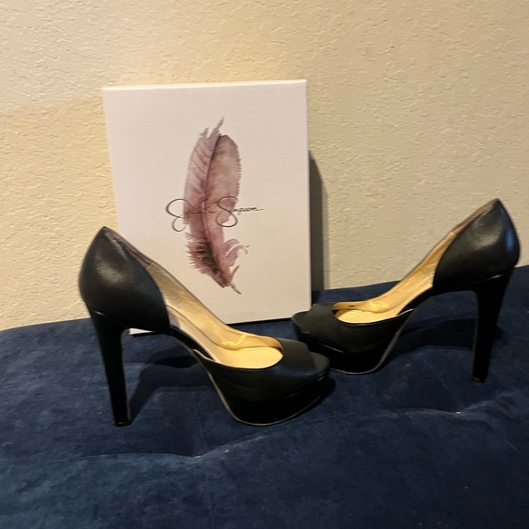 Beautiful black leather Jessica Simpson peep-toe heals size 8.5 - Picture 2 of 8